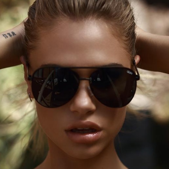 Quay Vivienne Aviator sunglasses - Picture 4 of 13